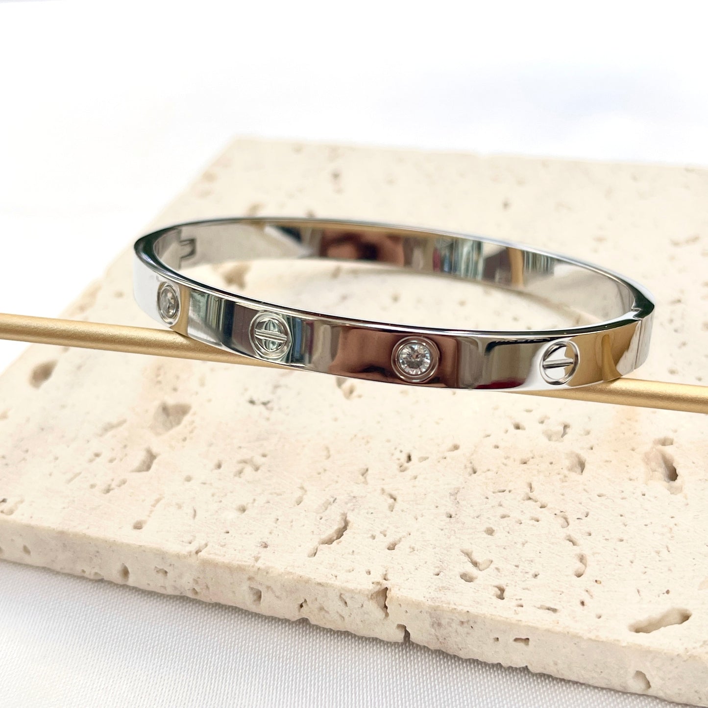 Nail & Dot Bangle