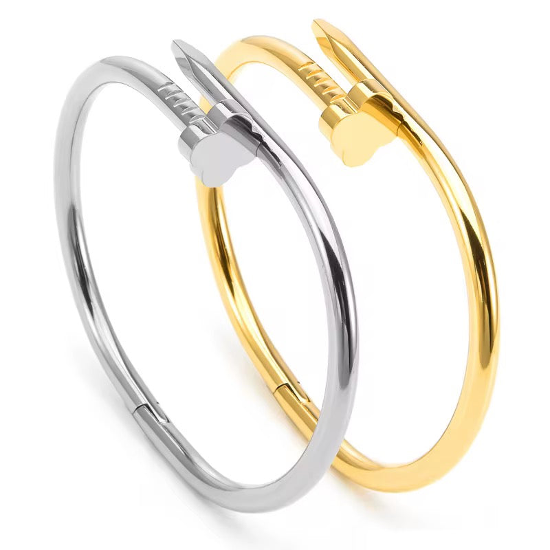 Icon Nail Twist Bangle