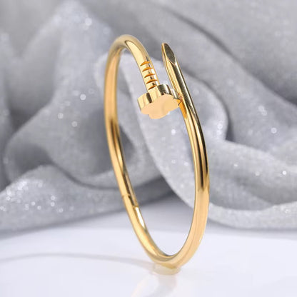 Icon Nail Twist Bangle